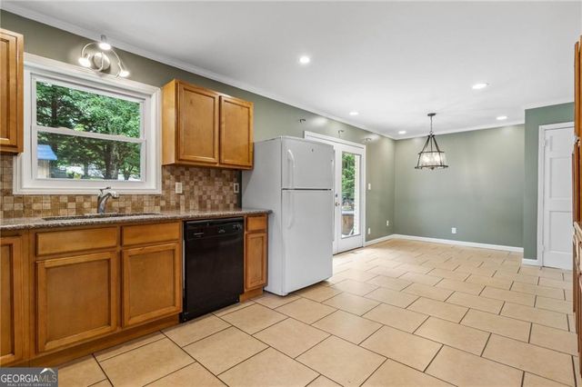 2985 Dodson Drive, East Point, GA 30344