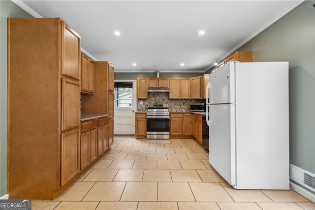 2985 Dodson Drive, East Point, GA 30344