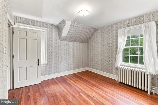 6502 N RADCLIFFE ST, Bristol, PA 19007