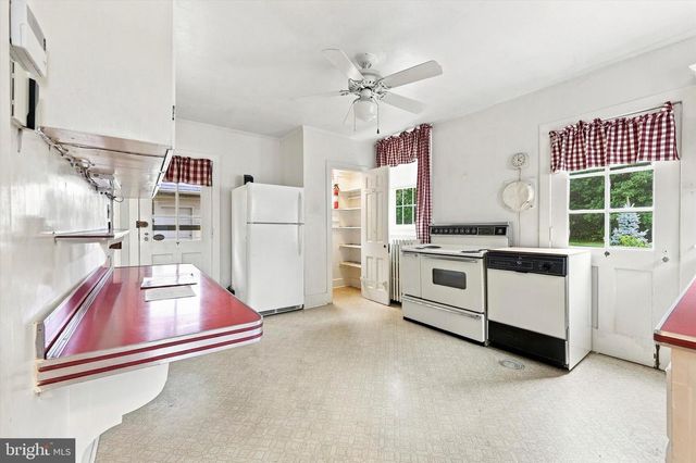 6502 N RADCLIFFE ST, Bristol, PA 19007