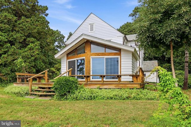 6502 N RADCLIFFE ST, Bristol, PA 19007