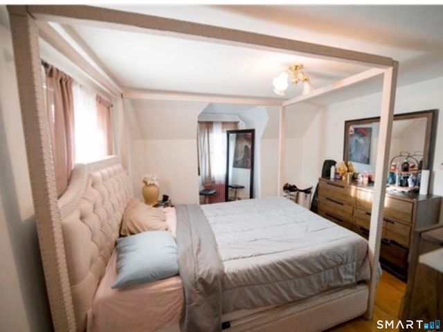 805 Savin Avenue, West Haven, CT 06516