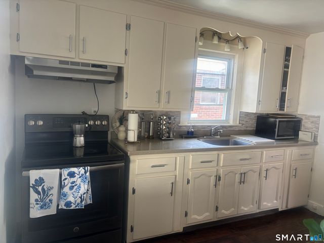 805 Savin Avenue, West Haven, CT 06516