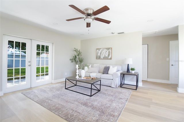 5919 33RD AVENUE N, St Petersburg, FL 33710