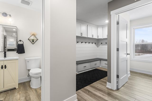 9887 Clyde Park Avenue Sw, Byron Twp, MI 49315