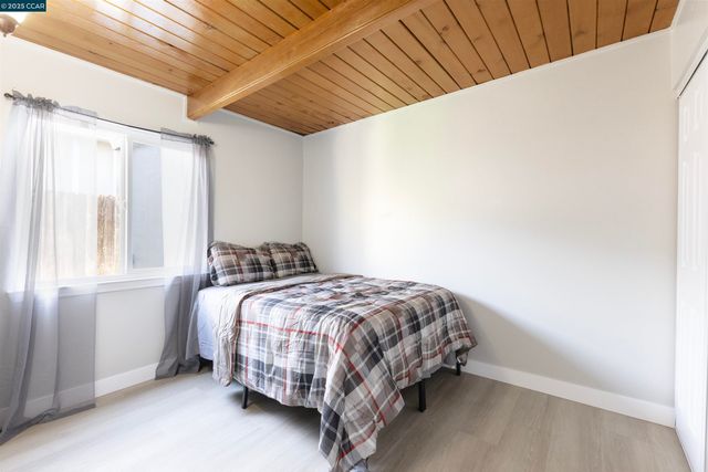 3141 Fairmede Dr, Richmond, CA 94806