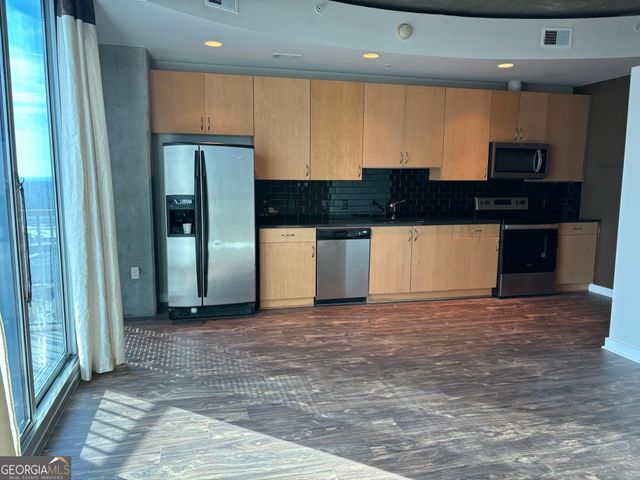 400 W Peachtree Street NW 3707, Atlanta, GA 30308