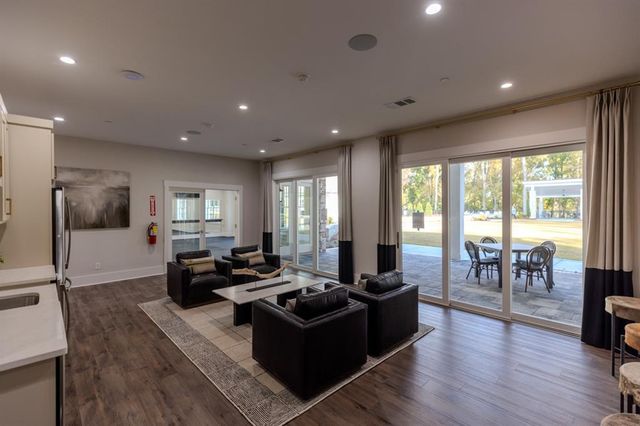 5008 Shirley Oaks Drive 290, Peachtree Corners, GA 30092