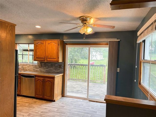 4831 N Manchester Avenue, Kansas City, MO 64119