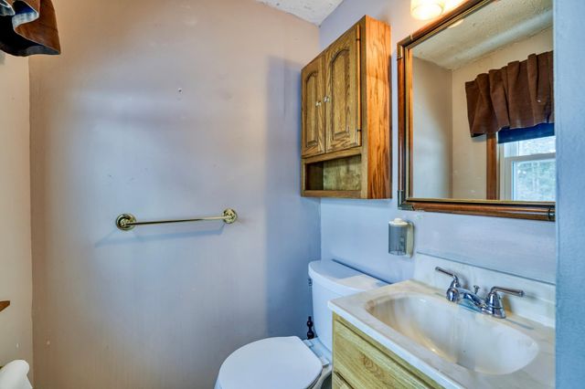 1442 Sandhurst Avenue E, Maplewood, MN 55109