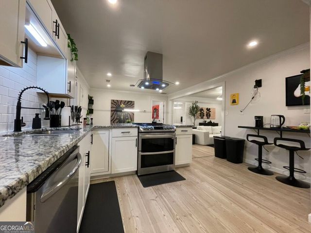5230 Old Bill Cook Road, College Park, GA 30349