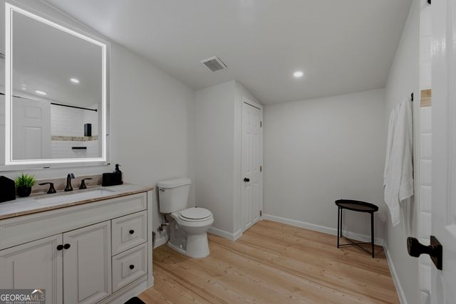 5230 Old Bill Cook Road, College Park, GA 30349