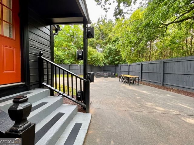 5230 Old Bill Cook Road, College Park, GA 30349