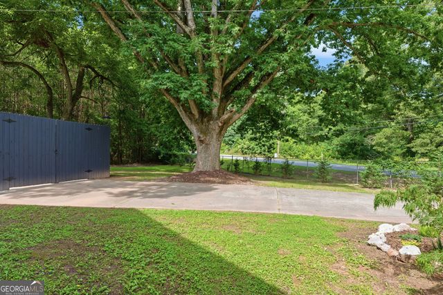 5230 Old Bill Cook Road, College Park, GA 30349