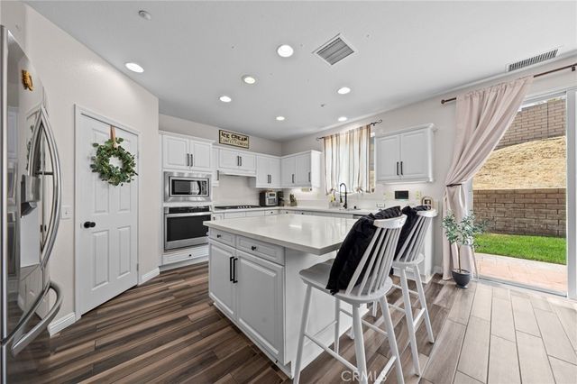 15292 Wren, Fontana, CA 92336