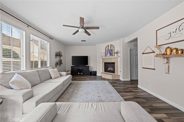 15292 Wren, Fontana, CA 92336