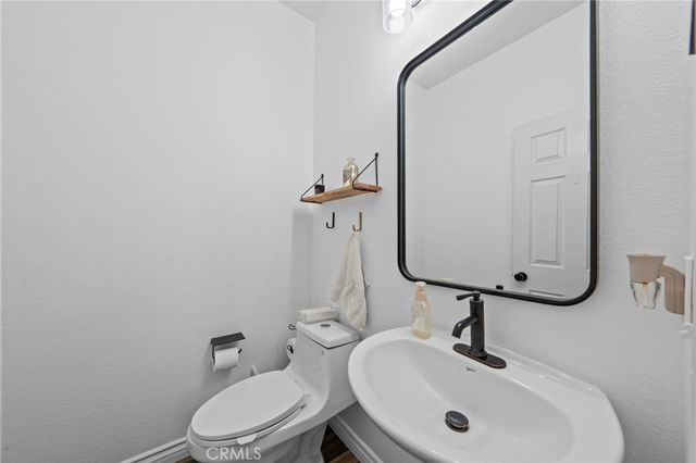 15292 Wren, Fontana, CA 92336