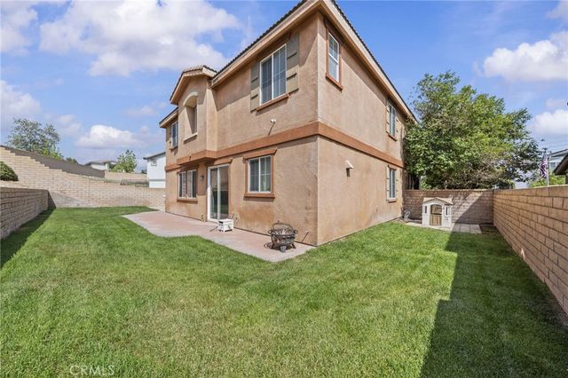 15292 Wren, Fontana, CA 92336