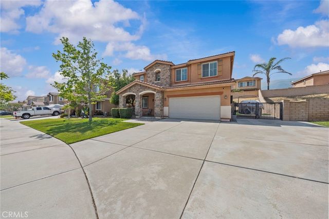 15292 Wren, Fontana, CA 92336