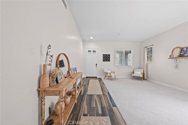 15292 Wren, Fontana, CA 92336