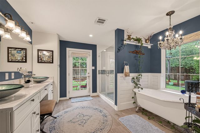 15710 La Cabana Drive, Houston, TX 77062