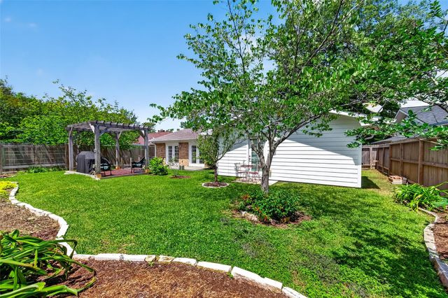 15710 La Cabana Drive, Houston, TX 77062