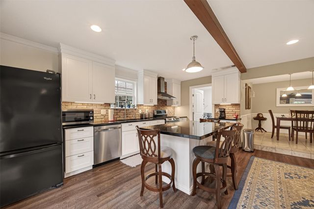 15710 La Cabana Drive, Houston, TX 77062