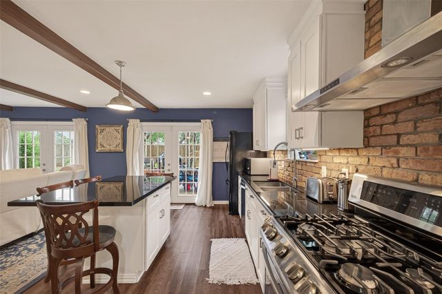 15710 La Cabana Drive, Houston, TX 77062