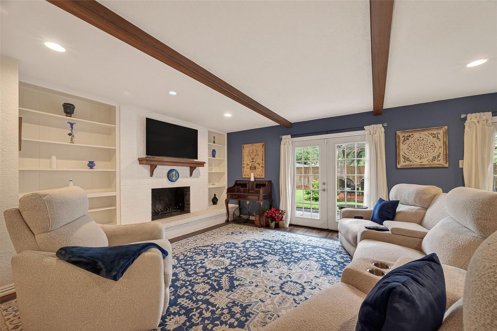 15710 La Cabana Drive, Houston, TX 77062