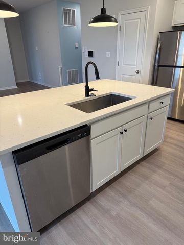 414 STEAMBOAT AVE, Felton, DE 19943