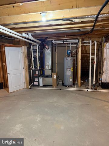 414 STEAMBOAT AVE, Felton, DE 19943