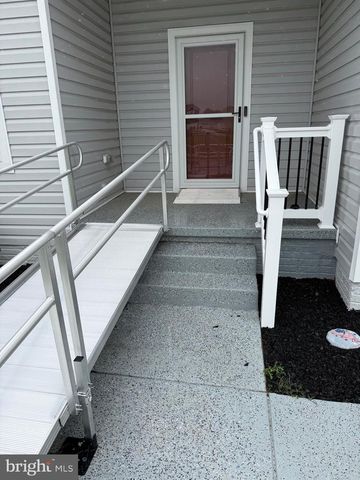 414 STEAMBOAT AVE, Felton, DE 19943