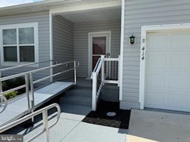 414 STEAMBOAT AVE, Felton, DE 19943