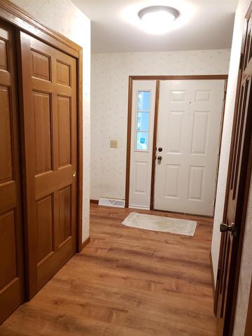 7618 Westchester Drive, Middleton, WI 53562