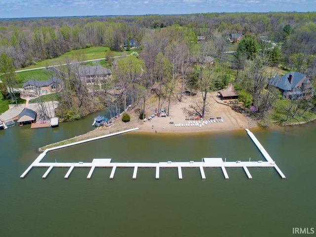 7899 Timber Cliff Lane, Trafalgar, IN 46181