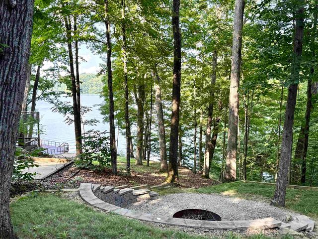 7899 Timber Cliff Lane, Trafalgar, IN 46181