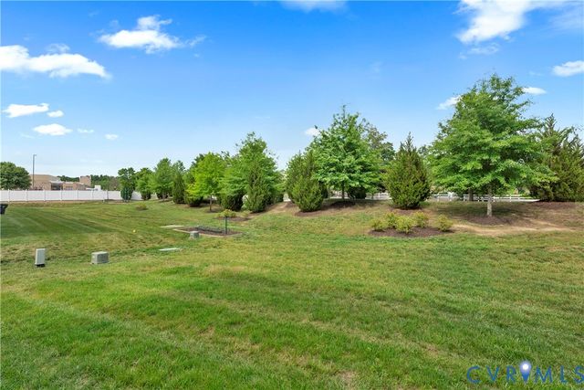 12001 Rubystone Dr, Chester, VA 23831