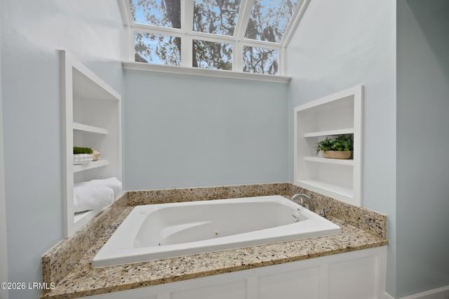 5 Newport Dr Apt 7100, Hilton Head Island, SC 29928