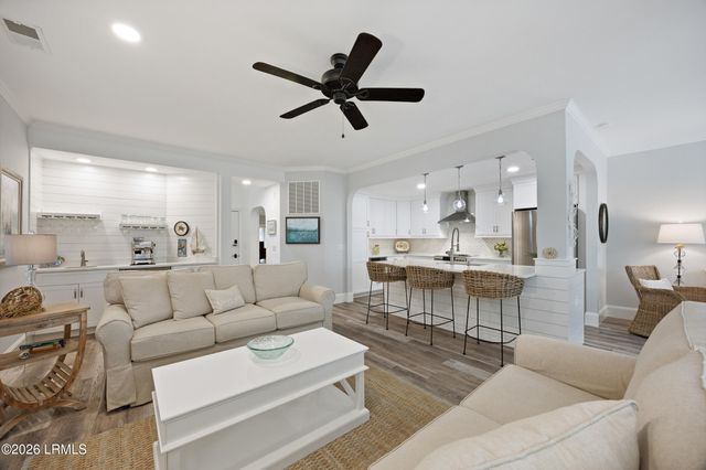 5 Newport Dr Apt 7100, Hilton Head Island, SC 29928