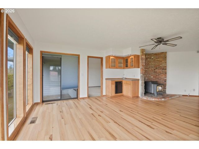 6593 RIPPLING BROOK Dr Se, Salem, OR 97317