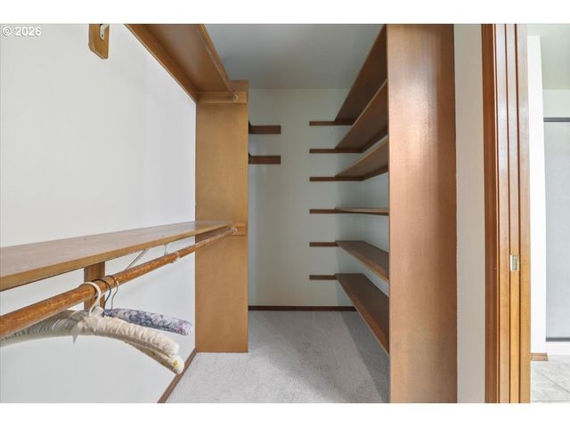 6593 RIPPLING BROOK Dr Se, Salem, OR 97317