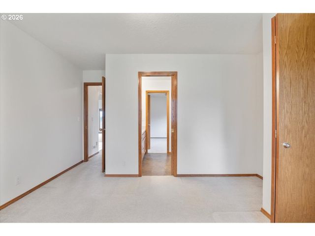 6593 RIPPLING BROOK Dr Se, Salem, OR 97317