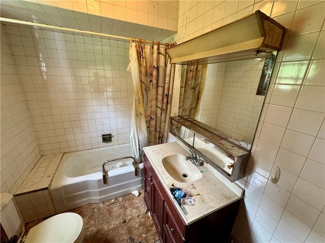421 Mcgeary Ave, Monessen, PA 15062