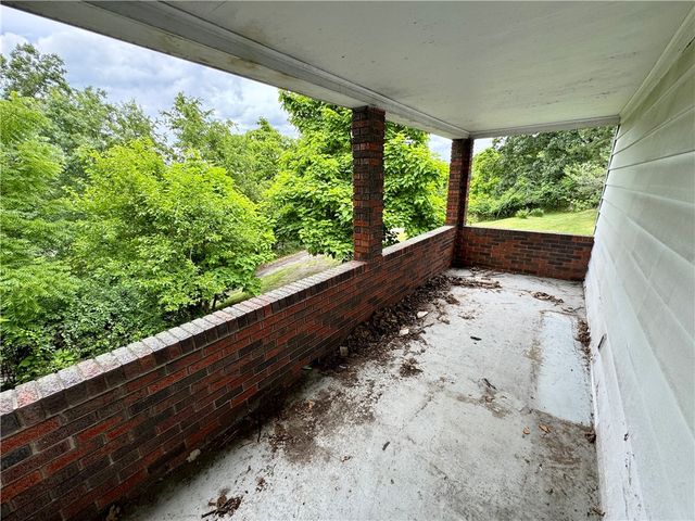 421 Mcgeary Ave, Monessen, PA 15062