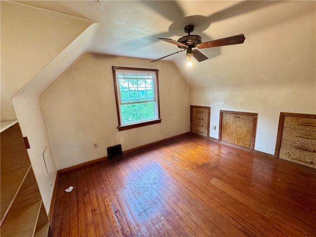 421 Mcgeary Ave, Monessen, PA 15062