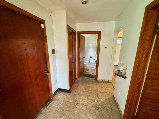 421 Mcgeary Ave, Monessen, PA 15062