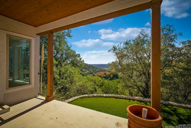 106 Hannah Ln, Boerne, TX 78006