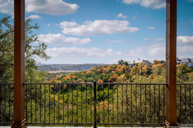 106 Hannah Ln, Boerne, TX 78006