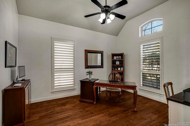 106 Hannah Ln, Boerne, TX 78006