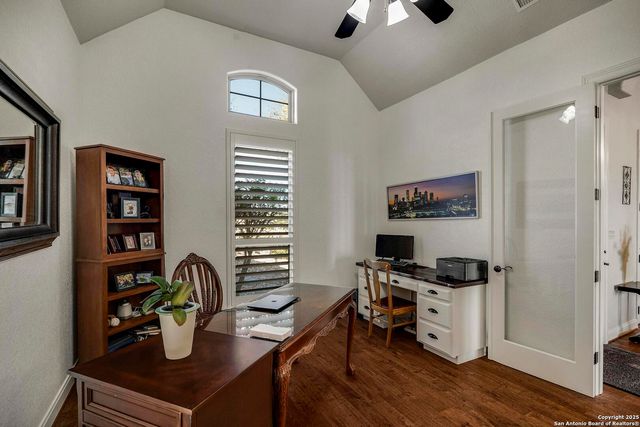 106 Hannah Ln, Boerne, TX 78006